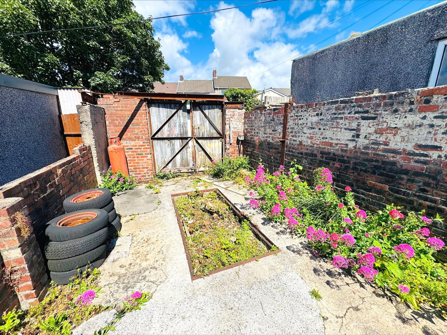 Prendergast Street, Llanelli, SA15 1DW